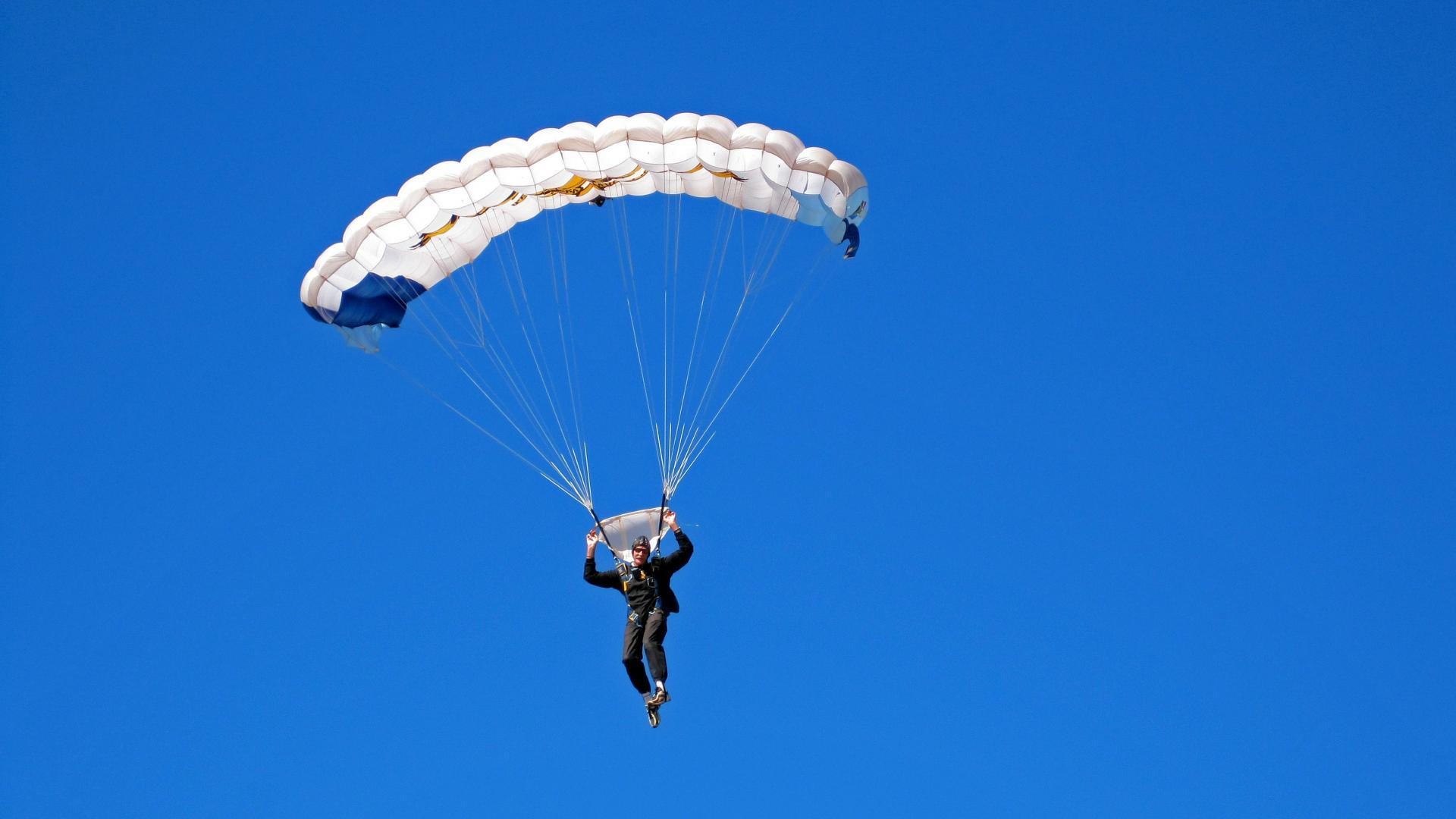 独特比赛形式:快节奏玩法大受欢迎,快节奏的策略游戏